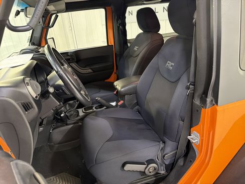 Used 2013 Jeep Wrangler Sport AWD/4WD image 10