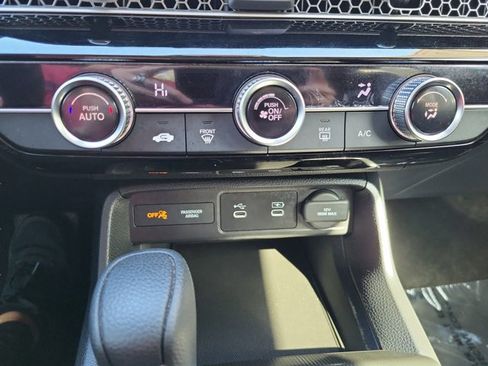 Certified 2025 Honda Civic LX image 31