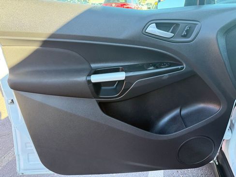 Used 2018 Ford Transit Connect XLT image 14