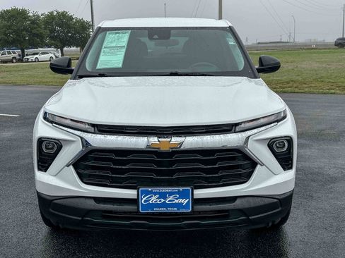 Used 2025 Chevrolet TrailBlazer LS w/ LS Convenience Package FWD image 11
