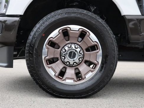 Used 2024 Ford F350 King Ranch AWD/4WD image 11
