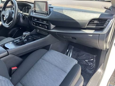 Used 2023 Nissan Rogue SV FWD image 13