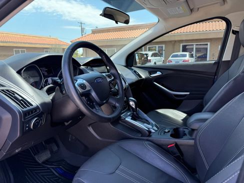 Used 2013 Ford Focus Titanium w/ Titanium Handling Pkg FWD image 10