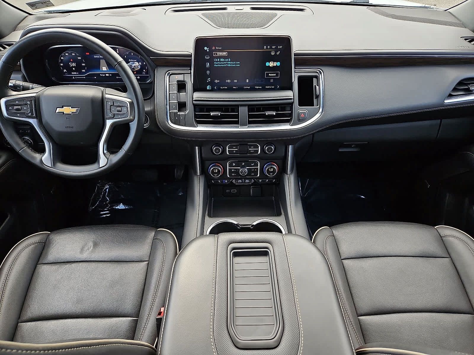 Certified 2024 Chevrolet Suburban Premier AWD/4WD image 11