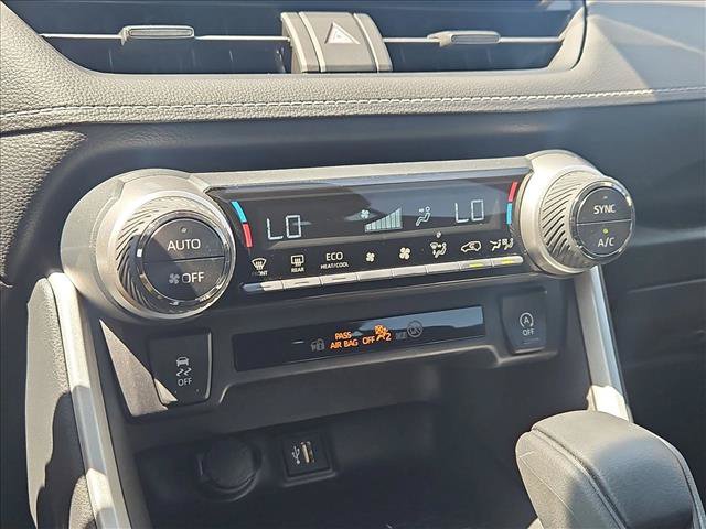 Used 2025 Toyota RAV4 XLE w/ Convenience Package FWD image 15