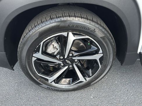 Used 2023 Chevrolet TrailBlazer RS image 33