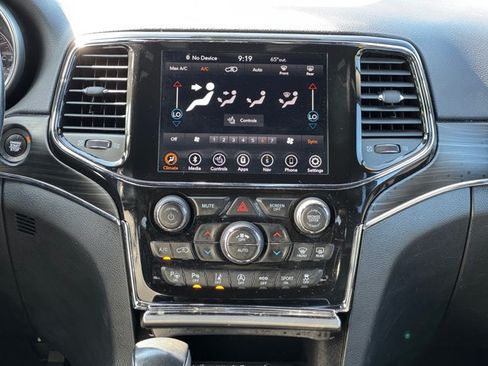 Used 2021 Jeep Grand Cherokee Limited w/ Quick Order Package 28K 80th AWD/4WD image 11