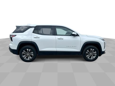 Certified 2026 Chevrolet Equinox LT AWD/4WD image 10