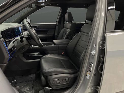 Used 2025 Hyundai Santa Fe Calligraphy image 4