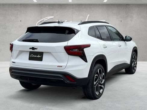 Certified 2025 Chevrolet Trax RS image 16