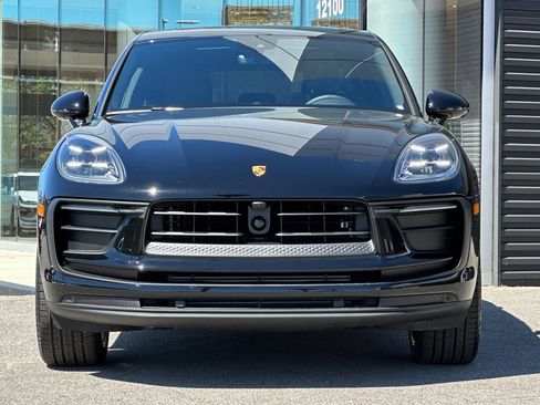 New 2026 Porsche Macan image 11