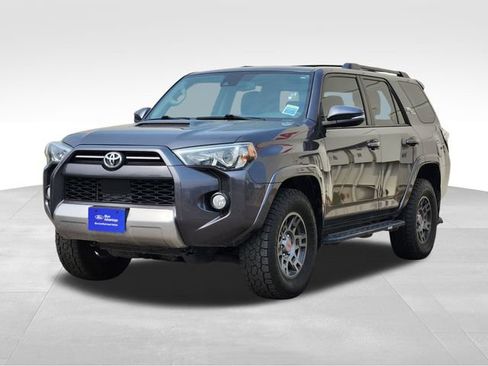 Used 2020 Toyota 4Runner TRD Off-Road Premium w/ Moonroof Package AWD/4WD image 4