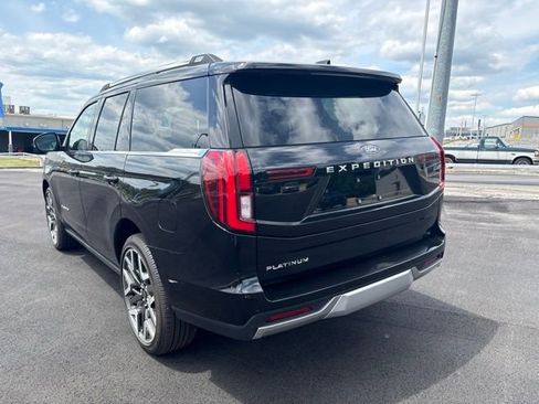 Certified 2025 Ford Expedition Platinum w/ Platinum Ultimate Package AWD/4WD image 5