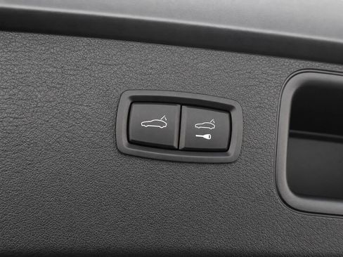 Used 2020 Porsche Macan S AWD/4WD image 18