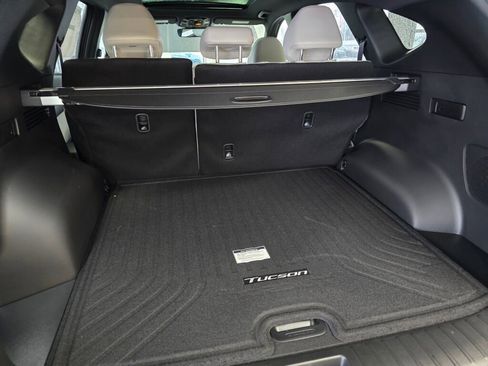 New 2026 Hyundai Tucson Limited image 16