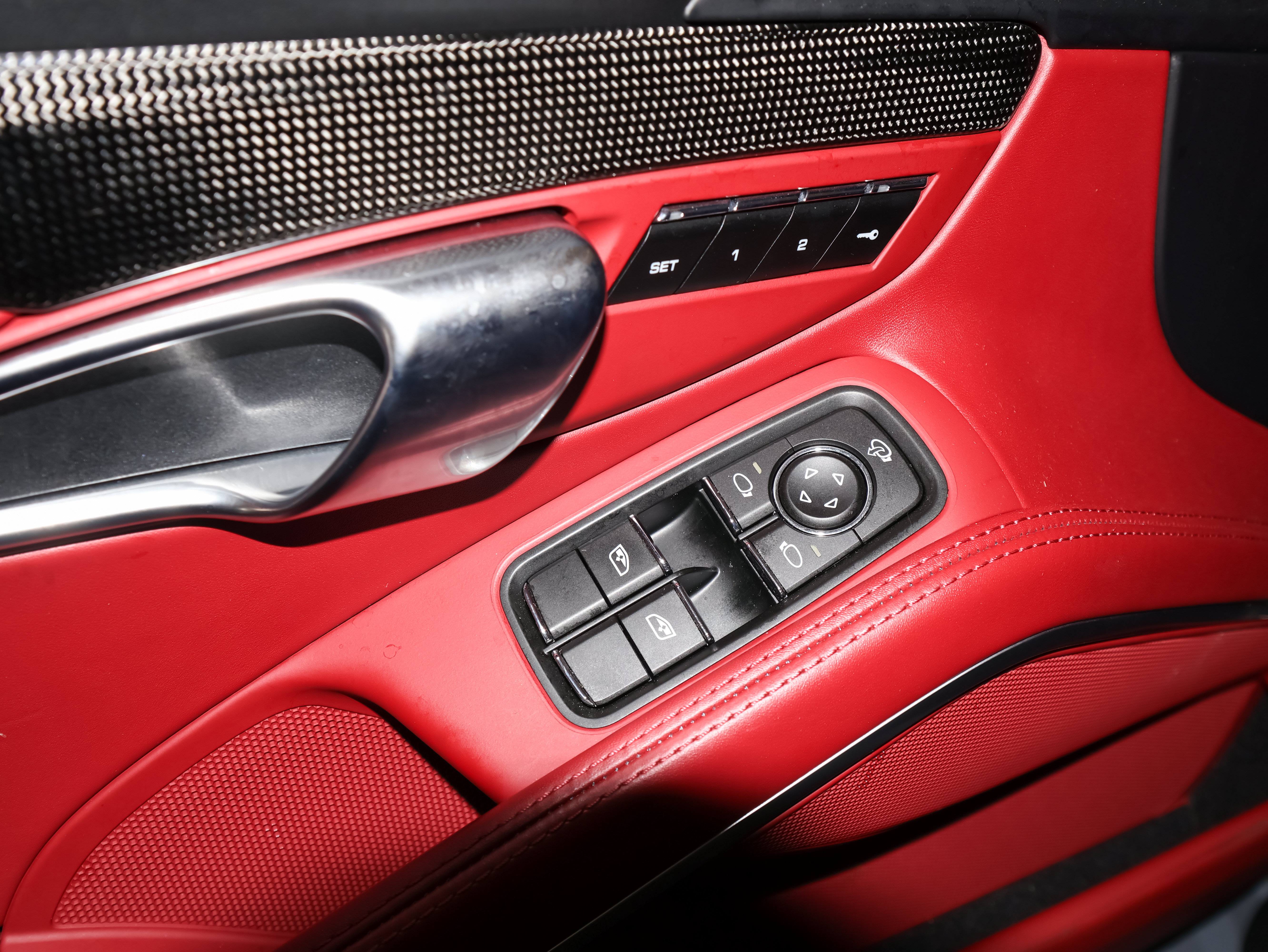 Used 2024 Porsche 718 Boxster GTS RWD image 18