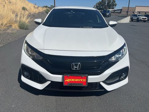 Used 2019 Honda Civic Sport image 2