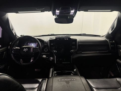 Used 2019 RAM 1500 Limited AWD/4WD image 2