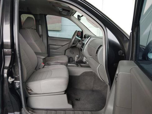 Used 2019 Nissan Frontier S RWD image 12