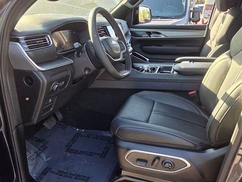 New 2026 Jeep Grand Wagoneer Limited AWD/4WD image 7