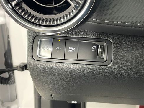 New 2026 Chevrolet Equinox LT image 13