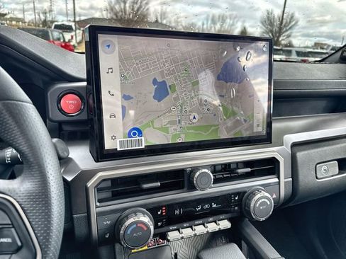 Used 2025 Toyota 4Runner TRD Off-Road image 16