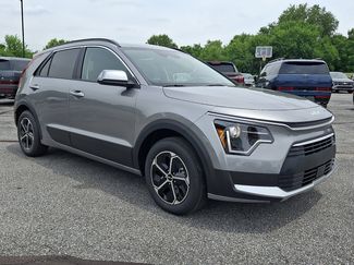 New 2026 Kia Niro EX FWD video 2