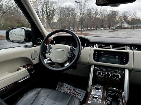 Used 2016 Land Rover Range Rover HSE image 31