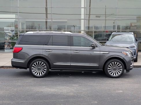 Used 2018 Lincoln Navigator Reserve w/ Technology Package image 9