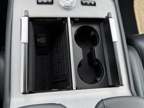 Used 2025 Lincoln Navigator L Reserve AWD/4WD image 57
