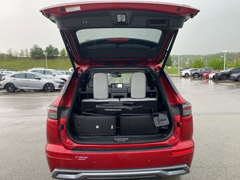 Used 2025 Mitsubishi Outlander SEL AWD/4WD image 16