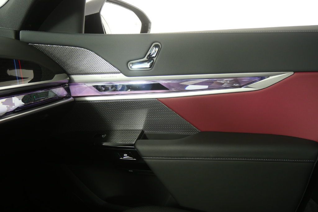 Certified 2026 BMW 740i RWD image 28