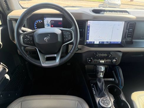 Used 2023 Ford Bronco Wildtrak AWD/4WD image 28