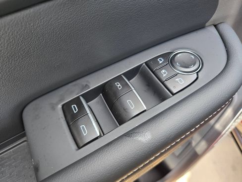 Certified 2026 Buick Enclave Sport Touring FWD image 19