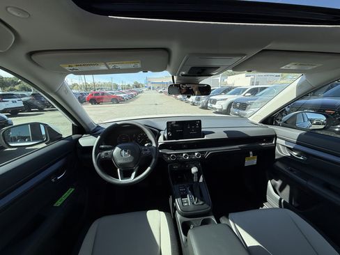 New 2026 Honda CR-V EX image 30