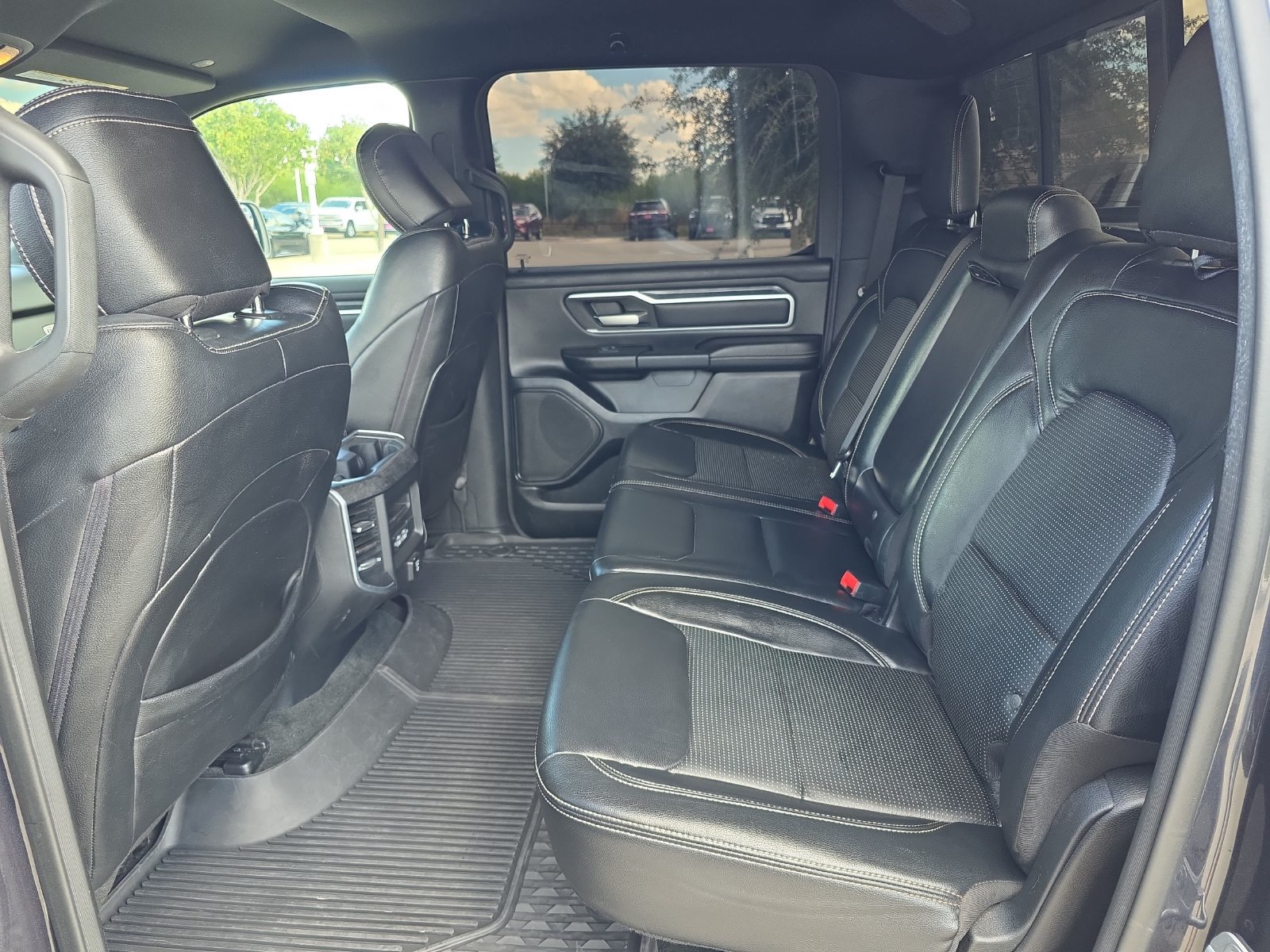 Used 2021 RAM 1500 Big Horn AWD/4WD image 12