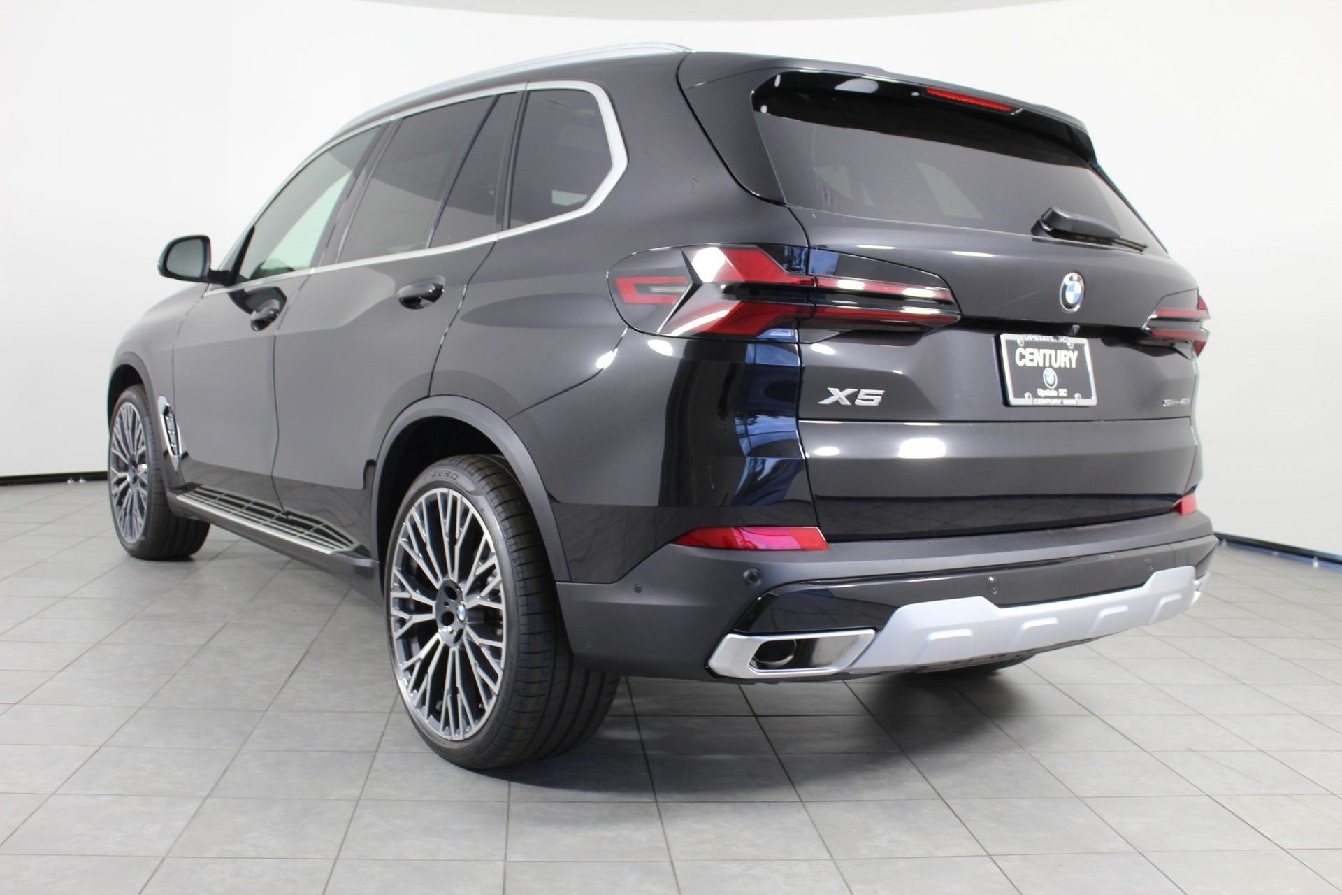 Used 2026 BMW X5 sDrive40i w/ Climate Comfort Package RWD image 3