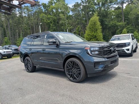New 2026 Ford Expedition Platinum AWD/4WD image 2