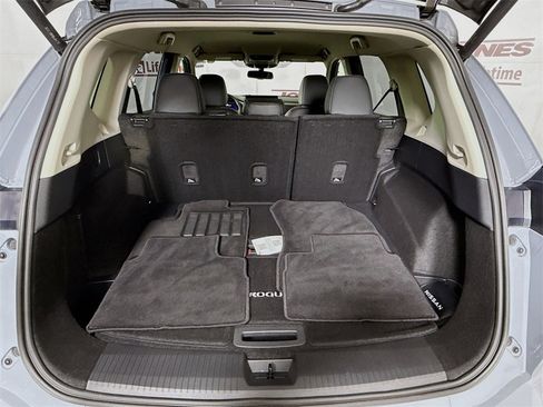 Certified 2025 Nissan Rogue SL image 29