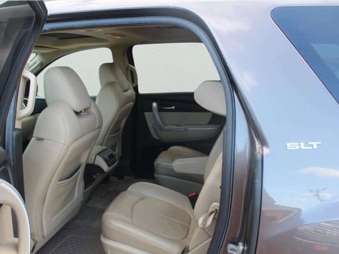 Used 2011 GMC Acadia SLT image 10