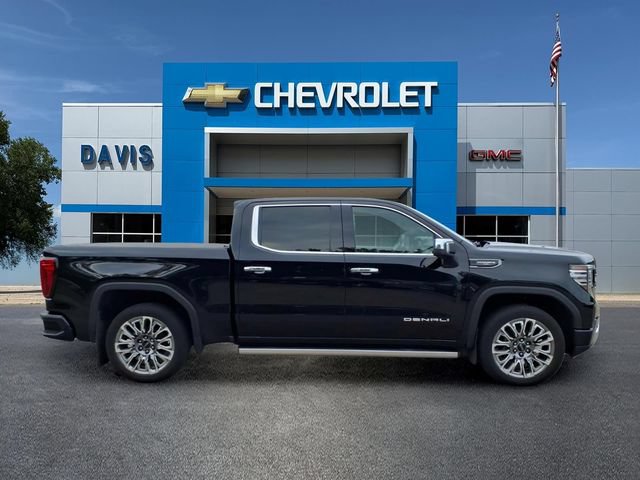 Used 2023 GMC Sierra 1500 Denali Ultimate AWD/4WD image 2