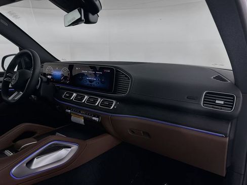 New 2026 Mercedes-Benz GLS 450 4MATIC image 31