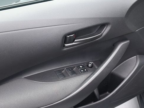 Used 2025 Toyota Corolla LE w/ Convenience Package FWD image 20