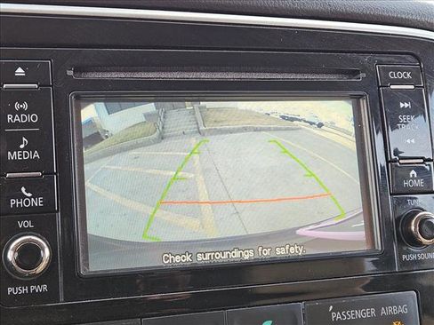 Used 2016 Mitsubishi Outlander SE image 13