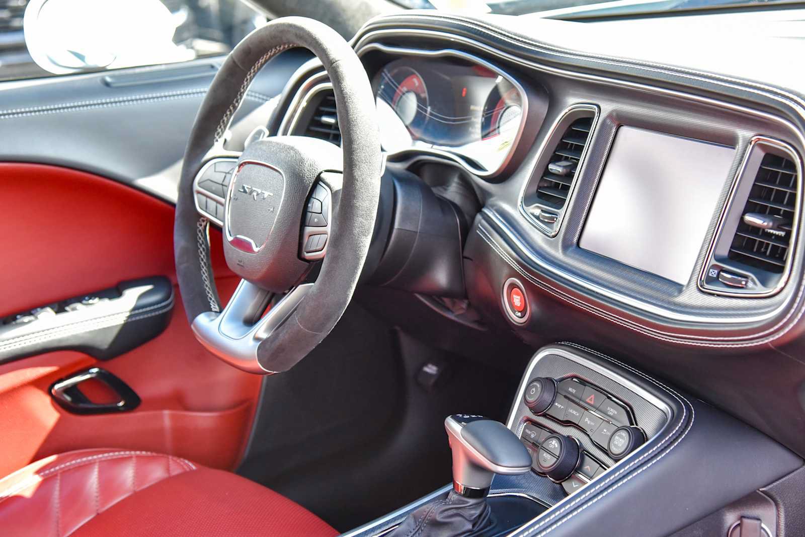 Used 2022 Dodge Challenger SRT Hellcat RWD image 11