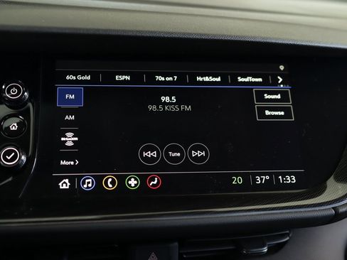 Used 2023 Buick Envision Essence image 12