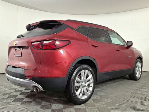Used 2019 Chevrolet Blazer LT w/ Sun and Wheels Package image 9