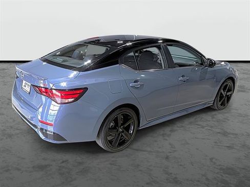 Used 2024 Nissan Sentra SR FWD image 4