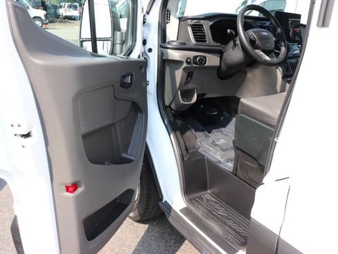 Used 2026 Ford Transit 350 XLT RWD image 9