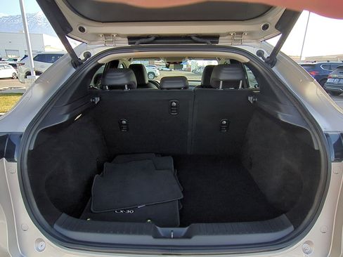 Used 2024 MAZDA CX-30 AWD 2.5 S w/ Premium Package image 33